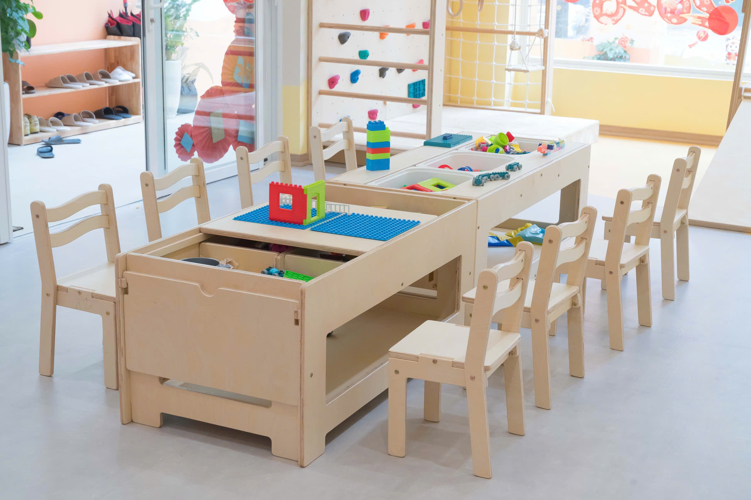 Bàn chơi Lego bằng gỗ cho trẻ em có khay chứa đồ chơi Bàn Lego mầm non bằng gỗ plywood an toàn Bàn chơi Lego Montessori cho trẻ em